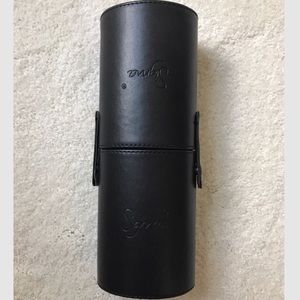Sigma Brush Holder